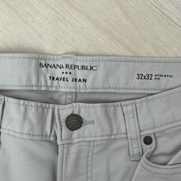 Banana Republic Travel Jean - Mens Khaki Jean Pant Light Grey 32x32 Athletic Fit - Picture 3 of 4